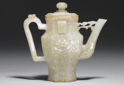 图片[3]-Jade Ewer with “longevity” character and floral pattern, mid to late Ming dynasty, 1436-1644-China Archive